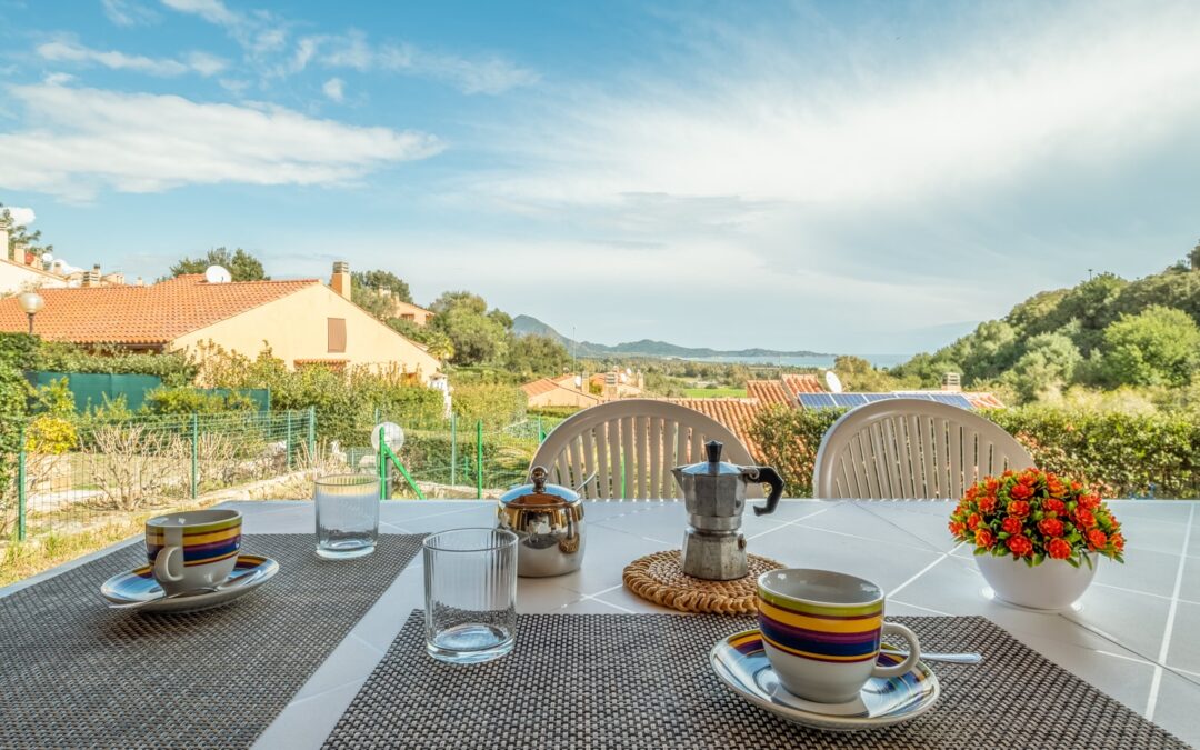 Splendida villa vista mare a 4 min dalla spiaggia6 ospiti - 3 camere da letto - 4 letti - 2 bagniDettagli