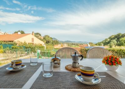 Splendida villa vista mare a 4 min dalla spiaggia6 ospiti - 3 camere da letto - 4 letti - 2 bagniDettagli