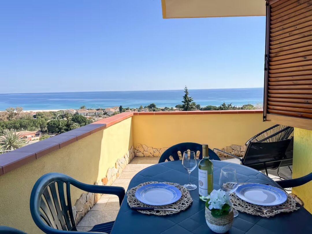 Splendida vista mare. Wi-Fi e bbq 700m dal mare